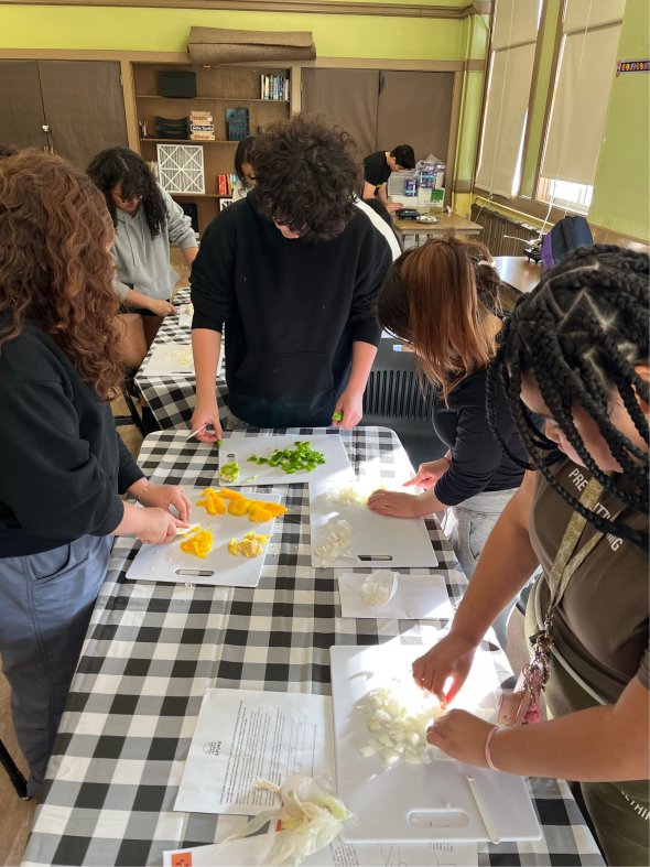 Everett middle school students cooking 